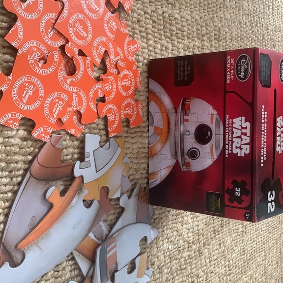 Lot of 2! Disney Store Star Wars BB-8 AND Pixar Cars Jigsaw Puzzles 🧩 32 Pieces - Picture 5 of 9